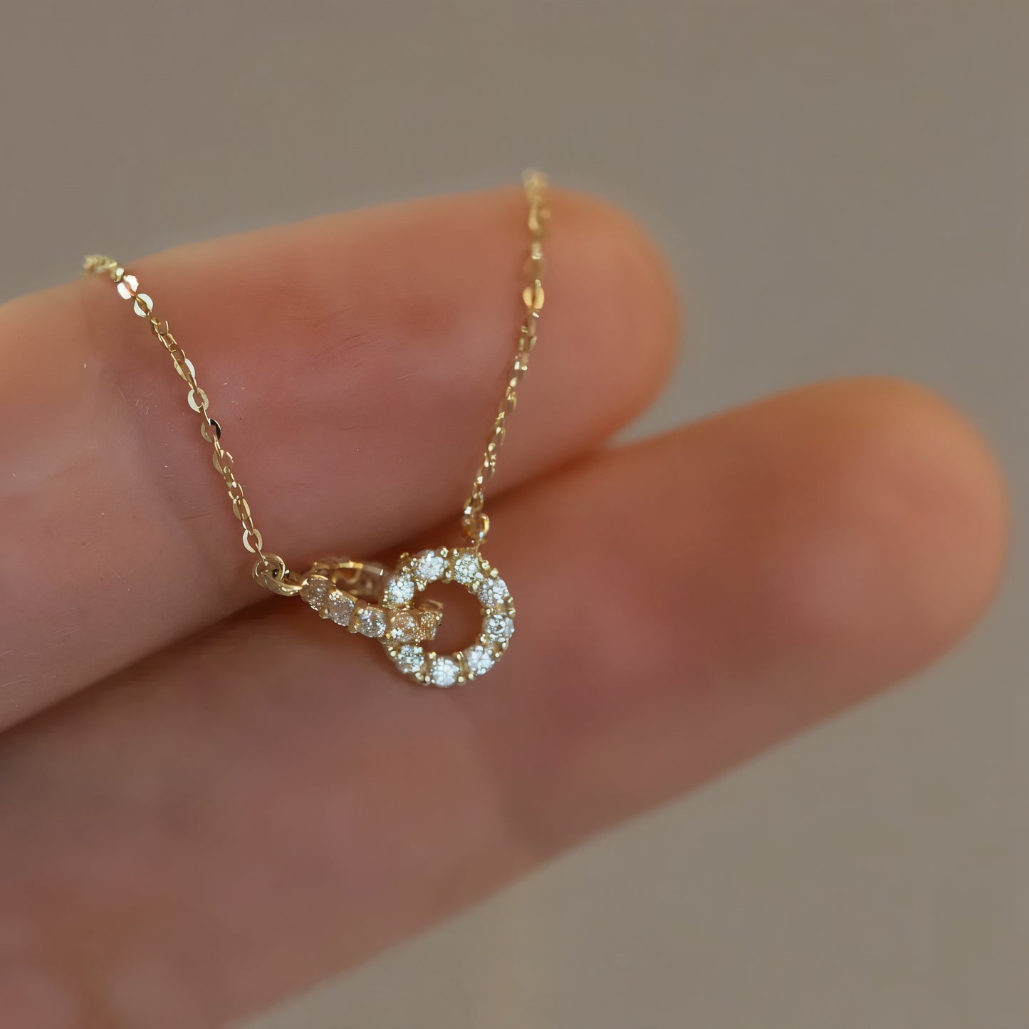 ORA Jewelry CY™ | Aurora Glow Pendant Necklace