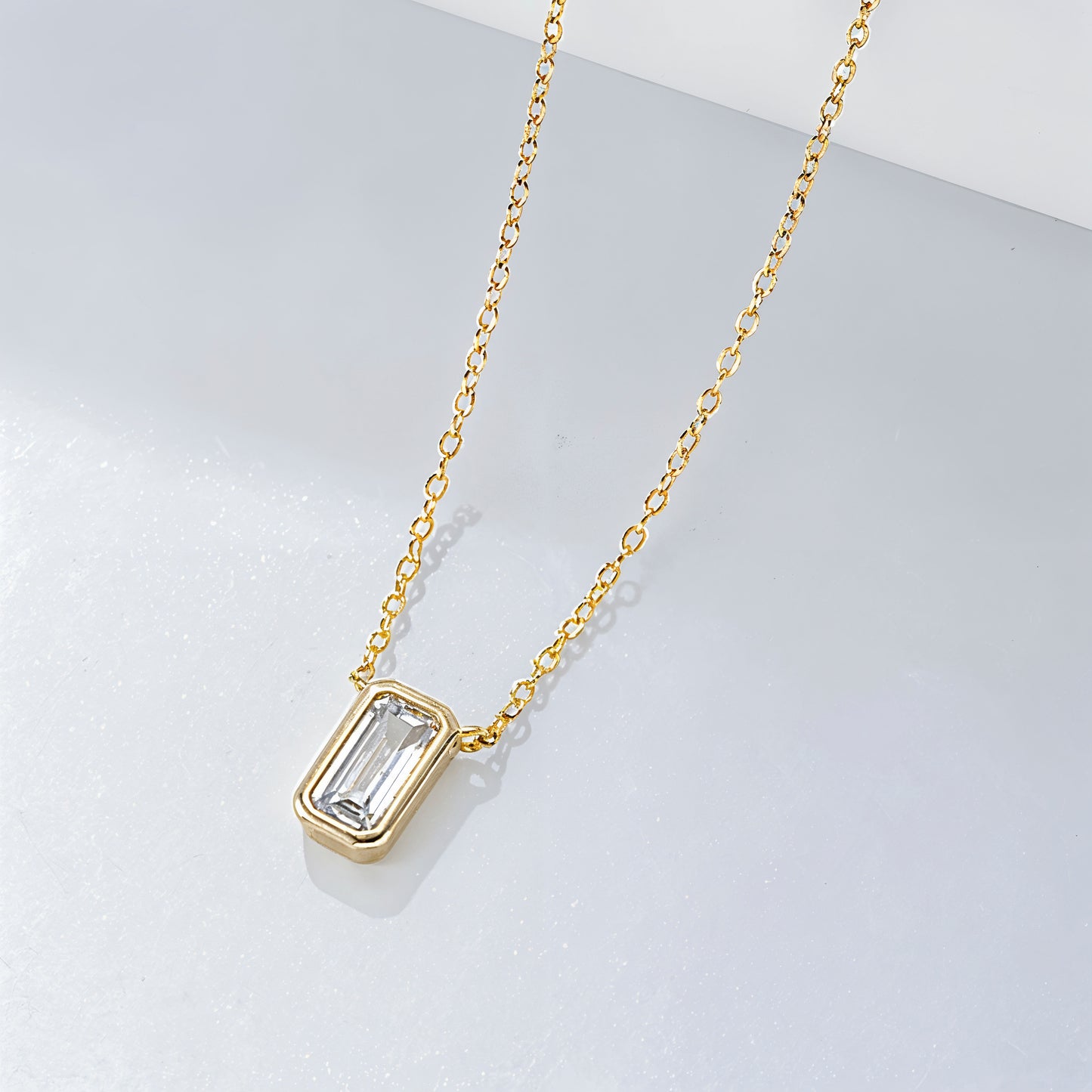 ORA Jewelry CY™ | Golden Edge Zircon Pendant Necklace